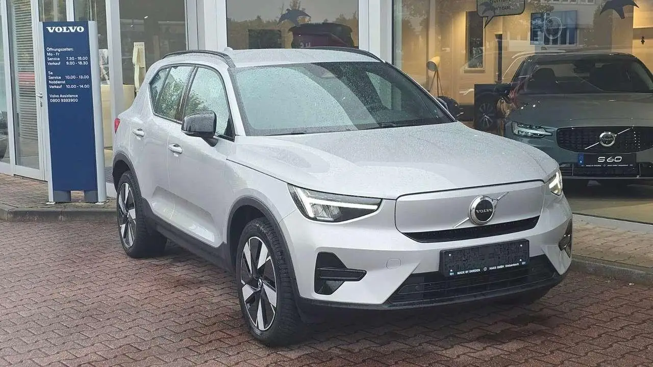 Photo 1 : Volvo Xc40 2024 Électrique