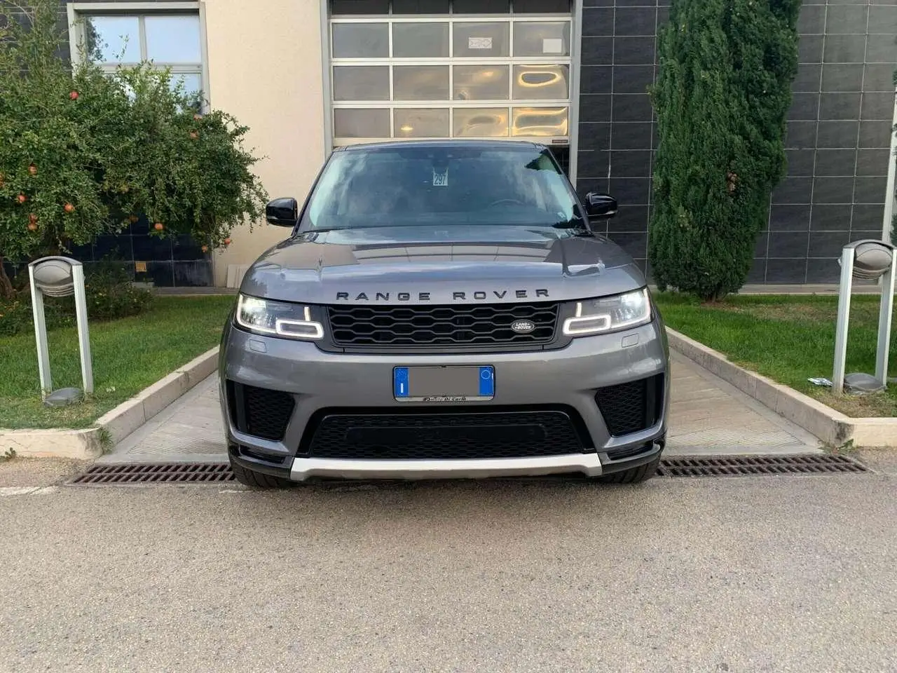 Photo 1 : Land Rover Range Rover Sport 2021 Hybride