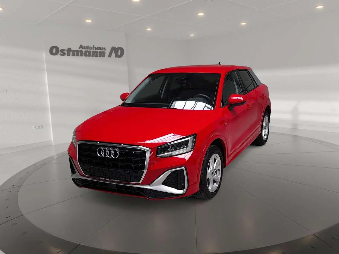 Photo 1 : Audi Q2 2021 Petrol