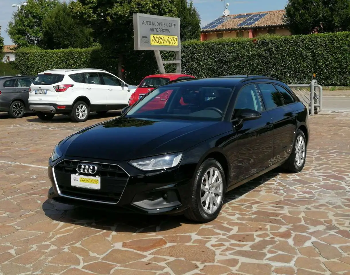 Photo 1 : Audi A4 2019 Diesel