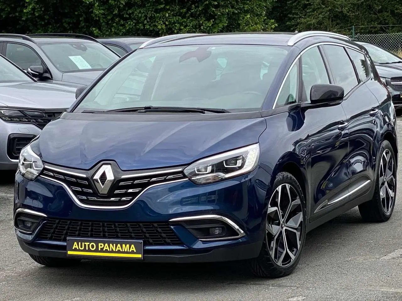 Photo 1 : Renault Grand Scenic 2021 Petrol