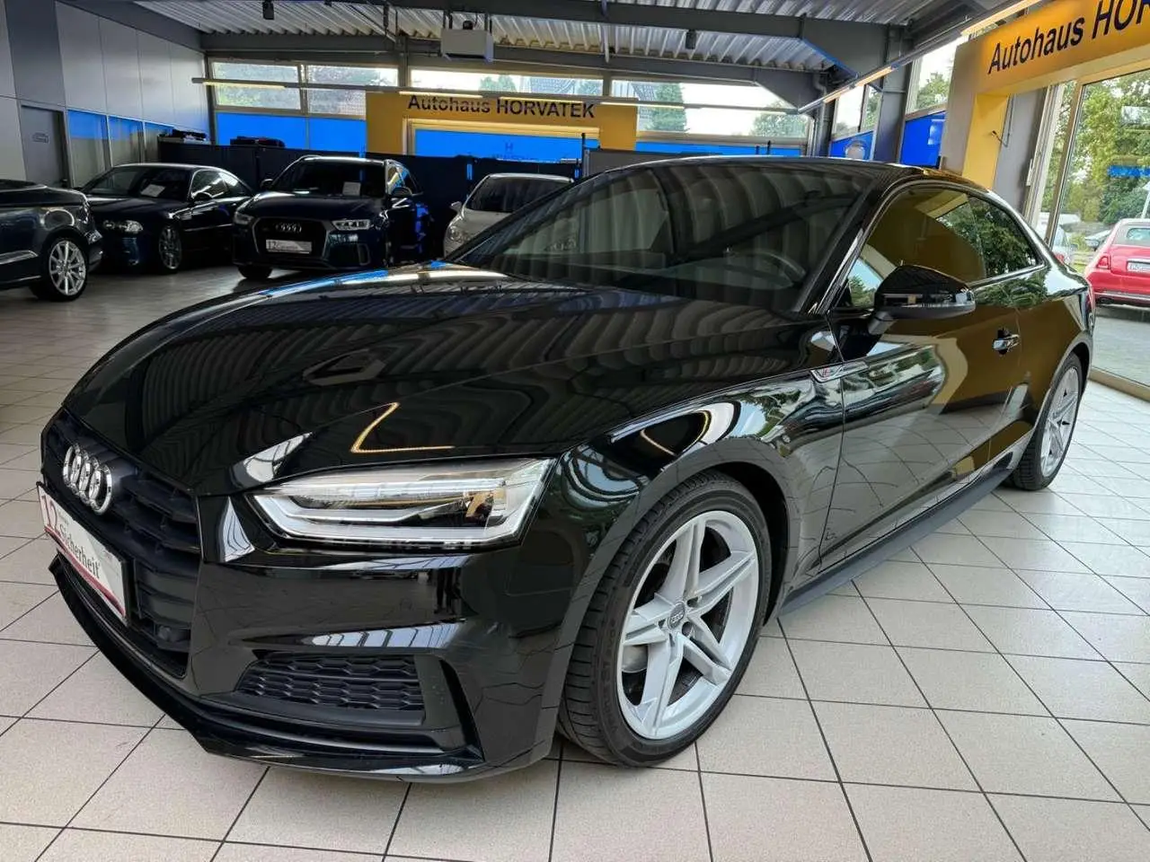 Photo 1 : Audi A5 2019 Petrol