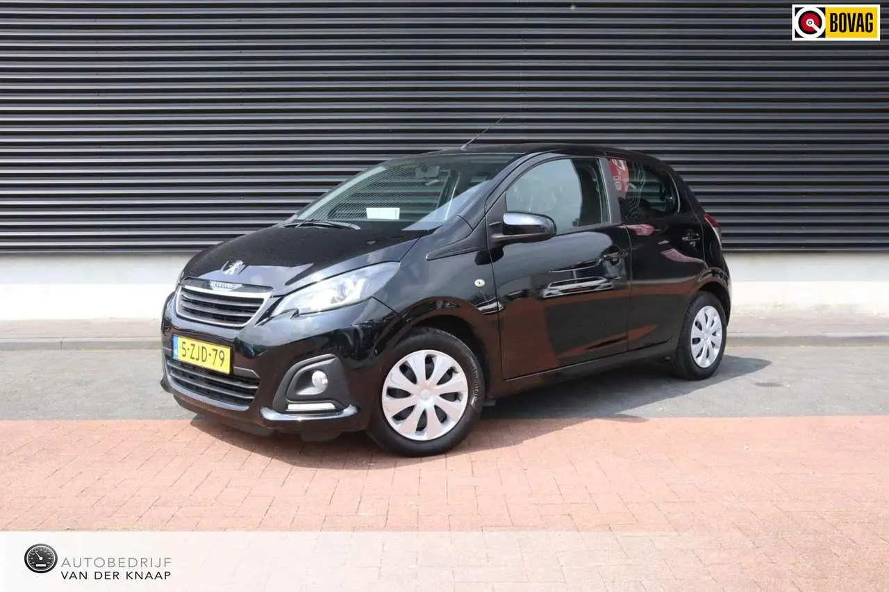 Photo 1 : Peugeot 108 2015 Essence