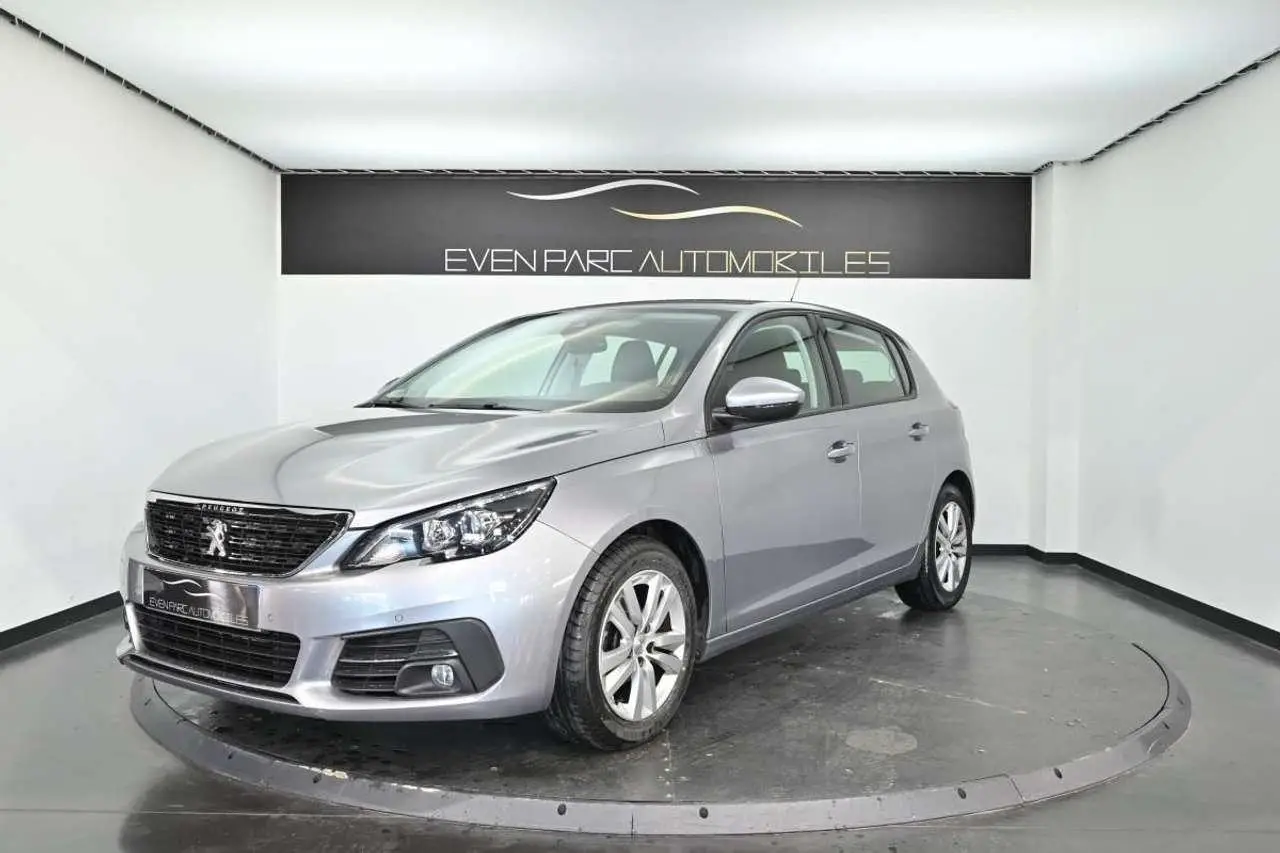 Photo 1 : Peugeot 308 2020 Petrol