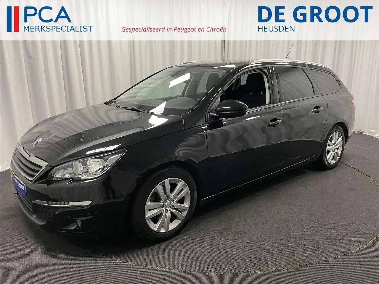 Photo 1 : Peugeot 308 2017 Petrol