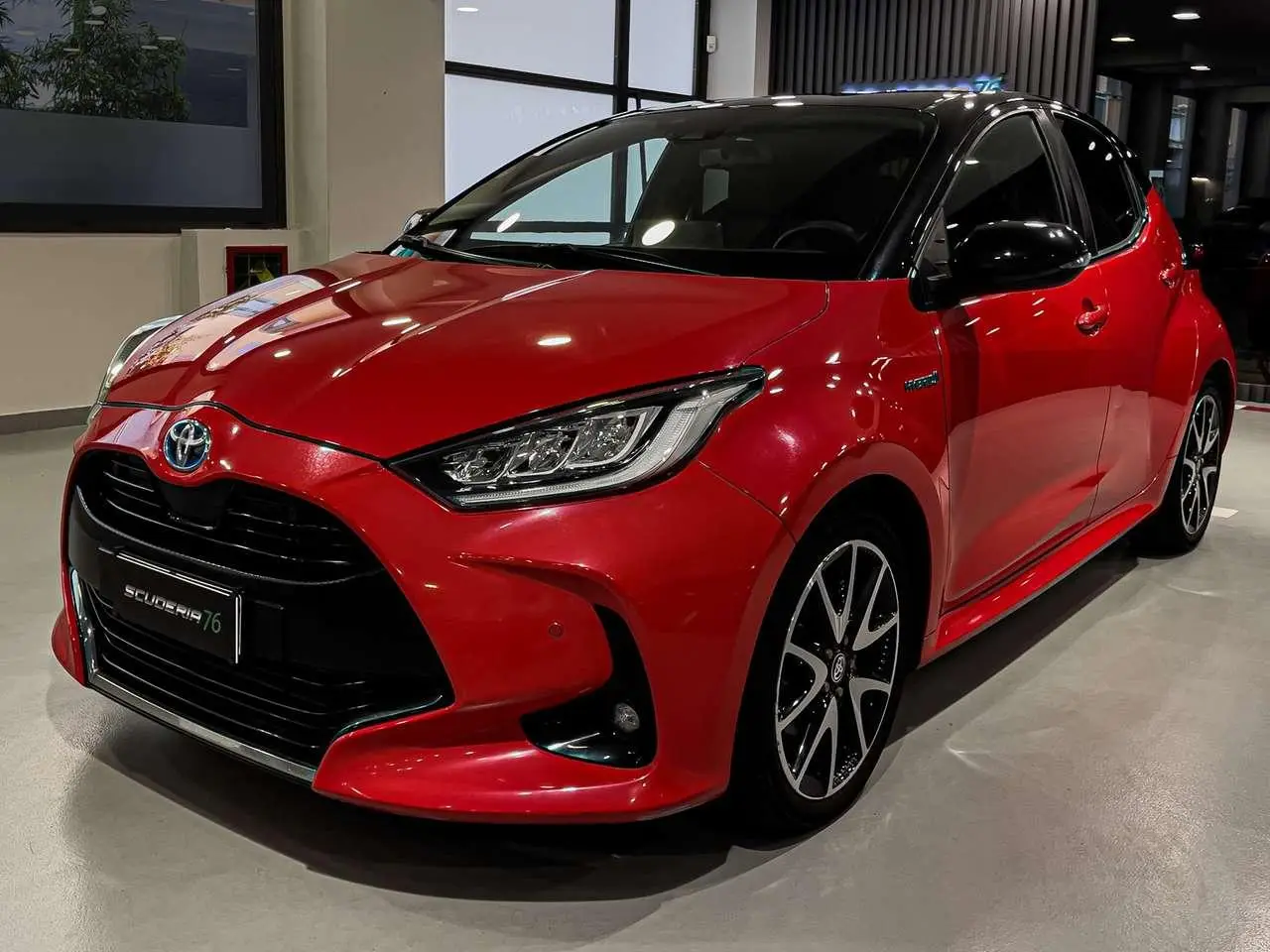 Photo 1 : Toyota Yaris 2021 Hybrid