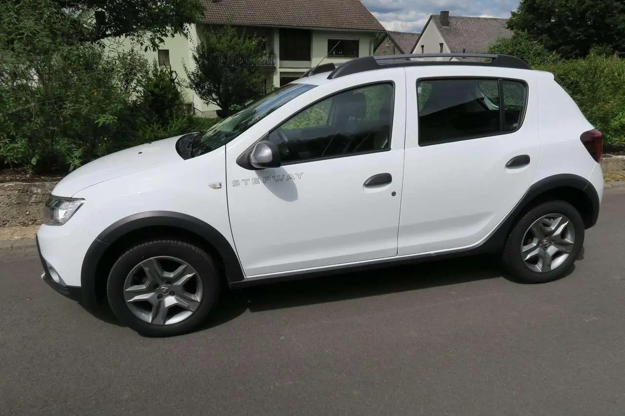 Photo 1 : Dacia Sandero 2019 Petrol