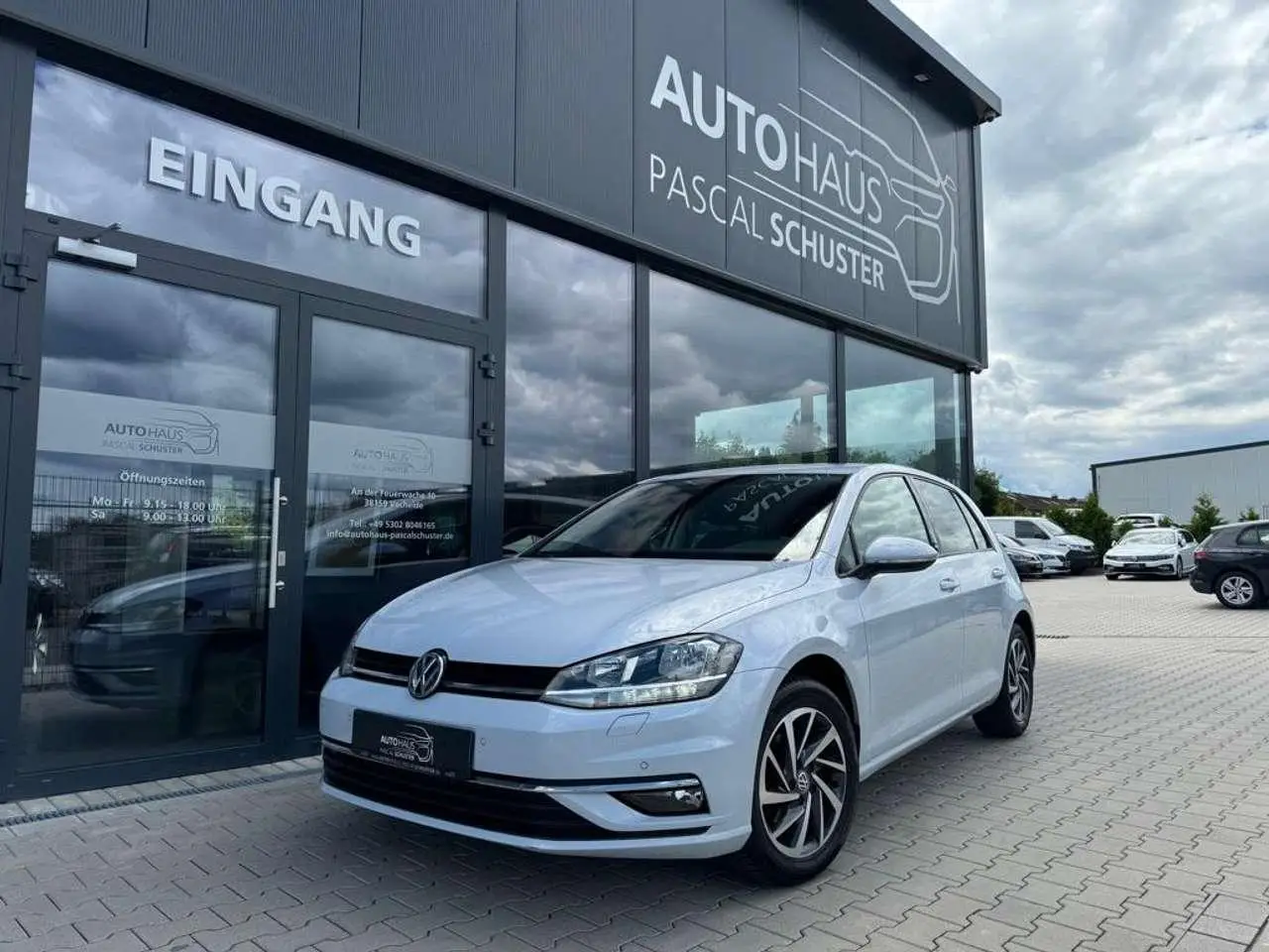 Photo 1 : Volkswagen Golf 2017 Petrol