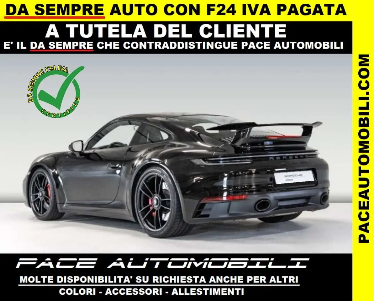 Photo 1 : Porsche 992 2023 Essence