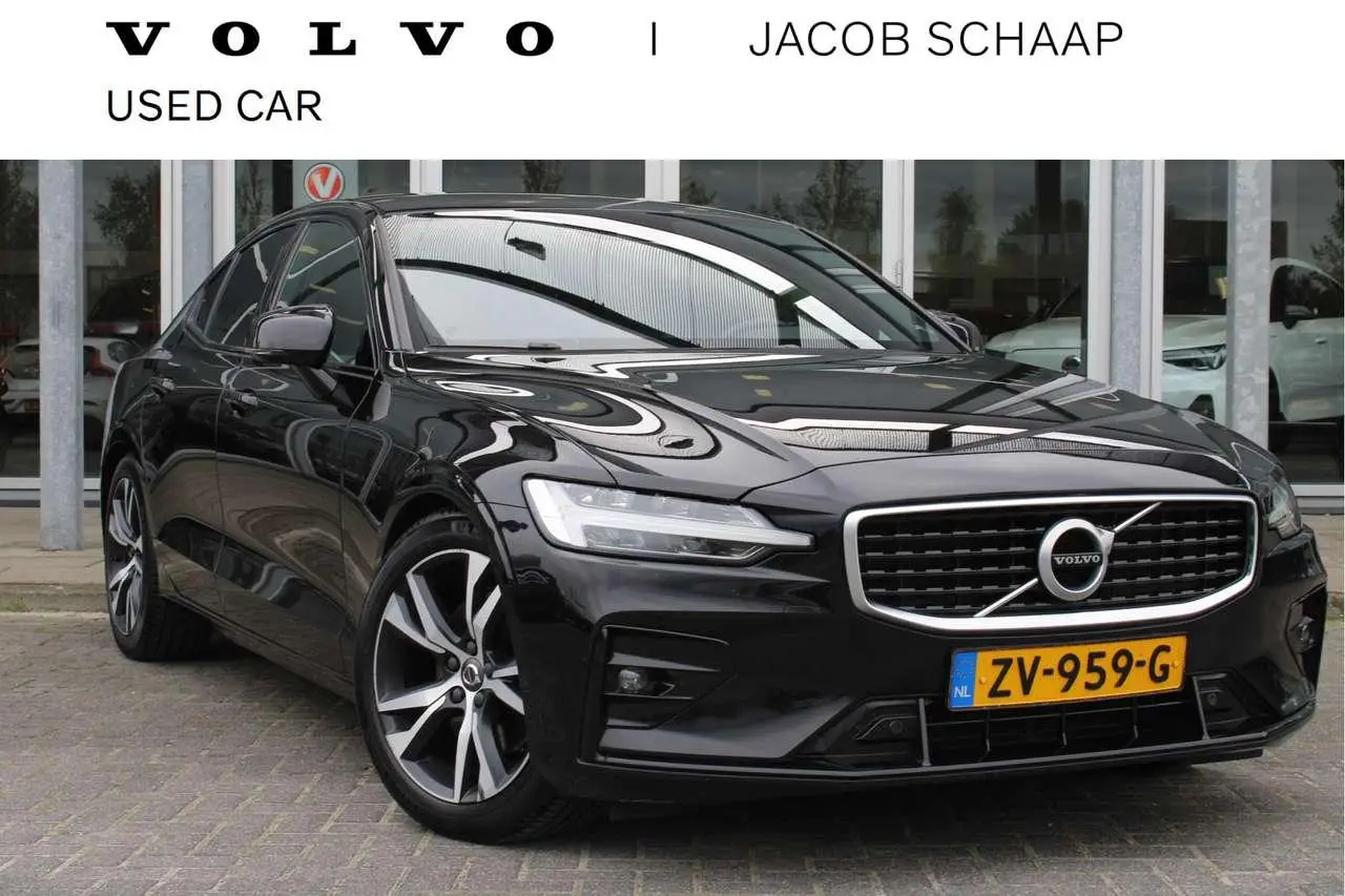 Photo 1 : Volvo S60 2019 Petrol