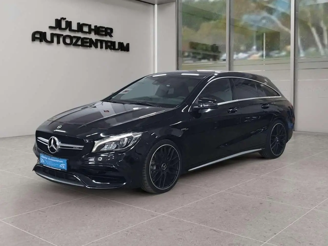 Photo 1 : Mercedes-benz Classe Cla 2018 Petrol