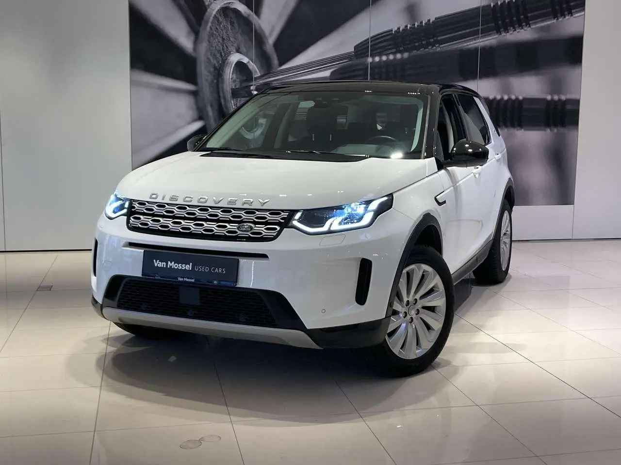 Photo 1 : Land Rover Discovery 2020 Petrol