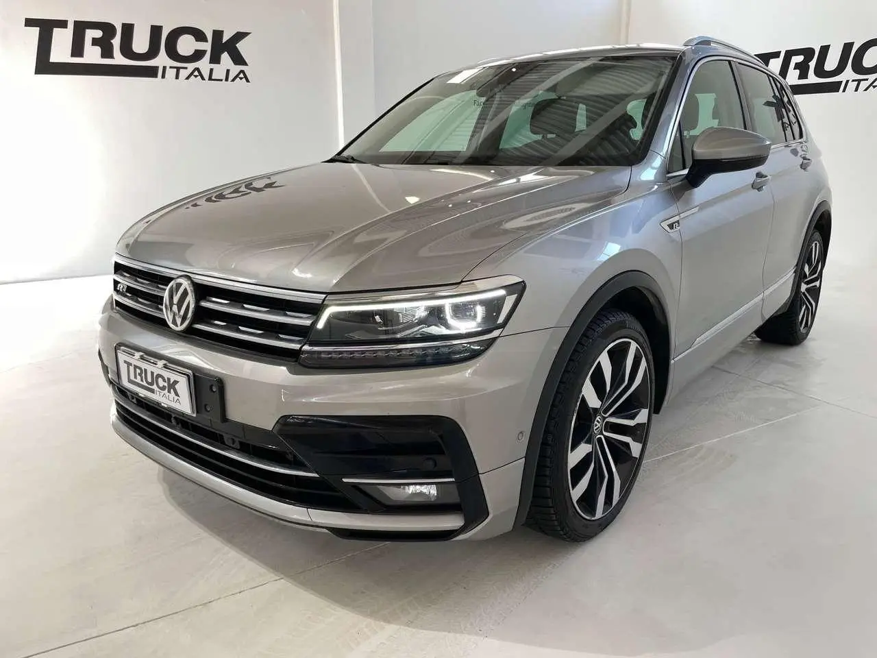 Photo 1 : Volkswagen Tiguan 2019 Diesel