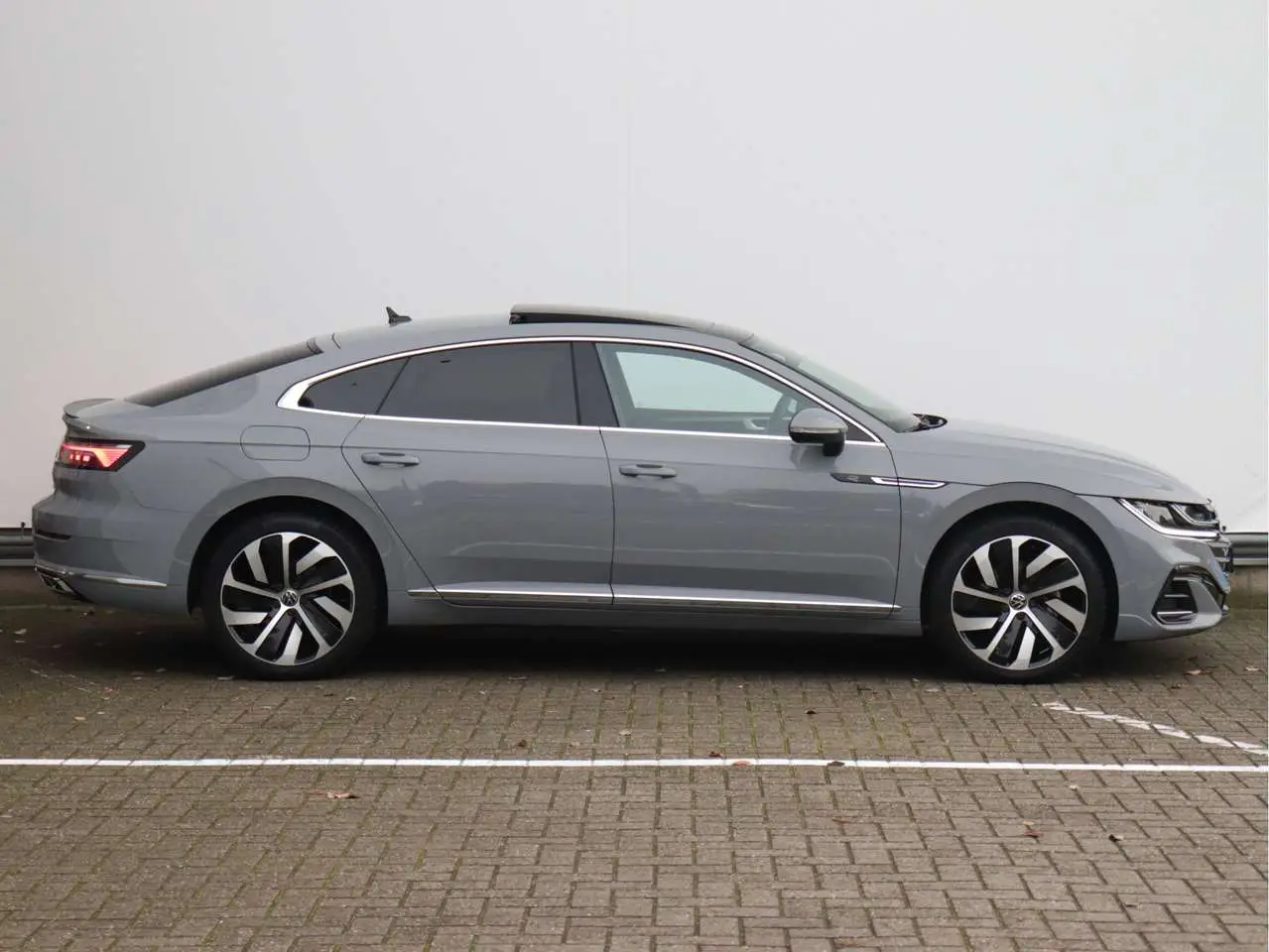 Photo 1 : Volkswagen Arteon 2023 Hybride