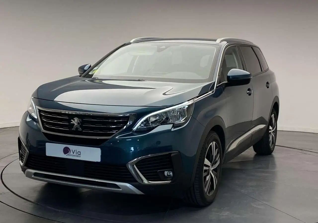 Photo 1 : Peugeot 5008 2019 Diesel