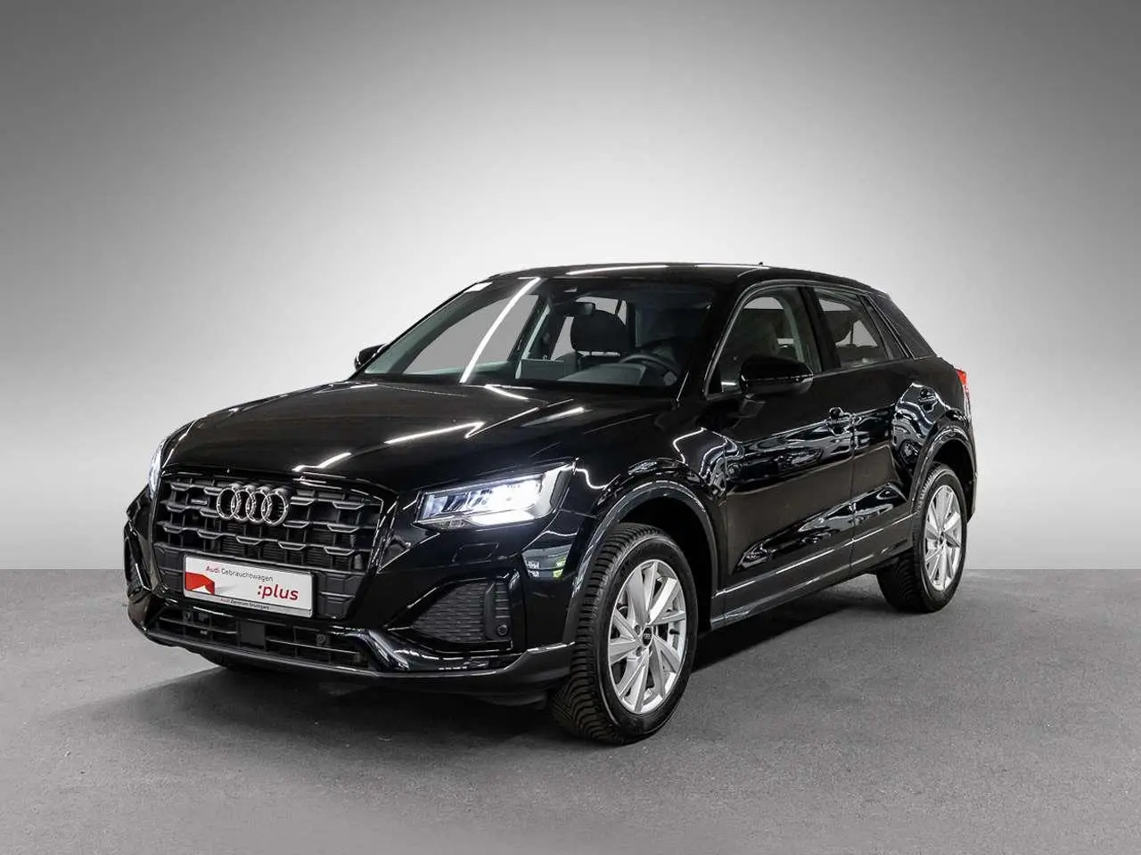 Photo 1 : Audi Q2 2023 Petrol