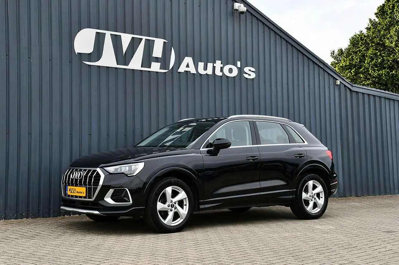 Photo 1 : Audi Q3 2021 Essence