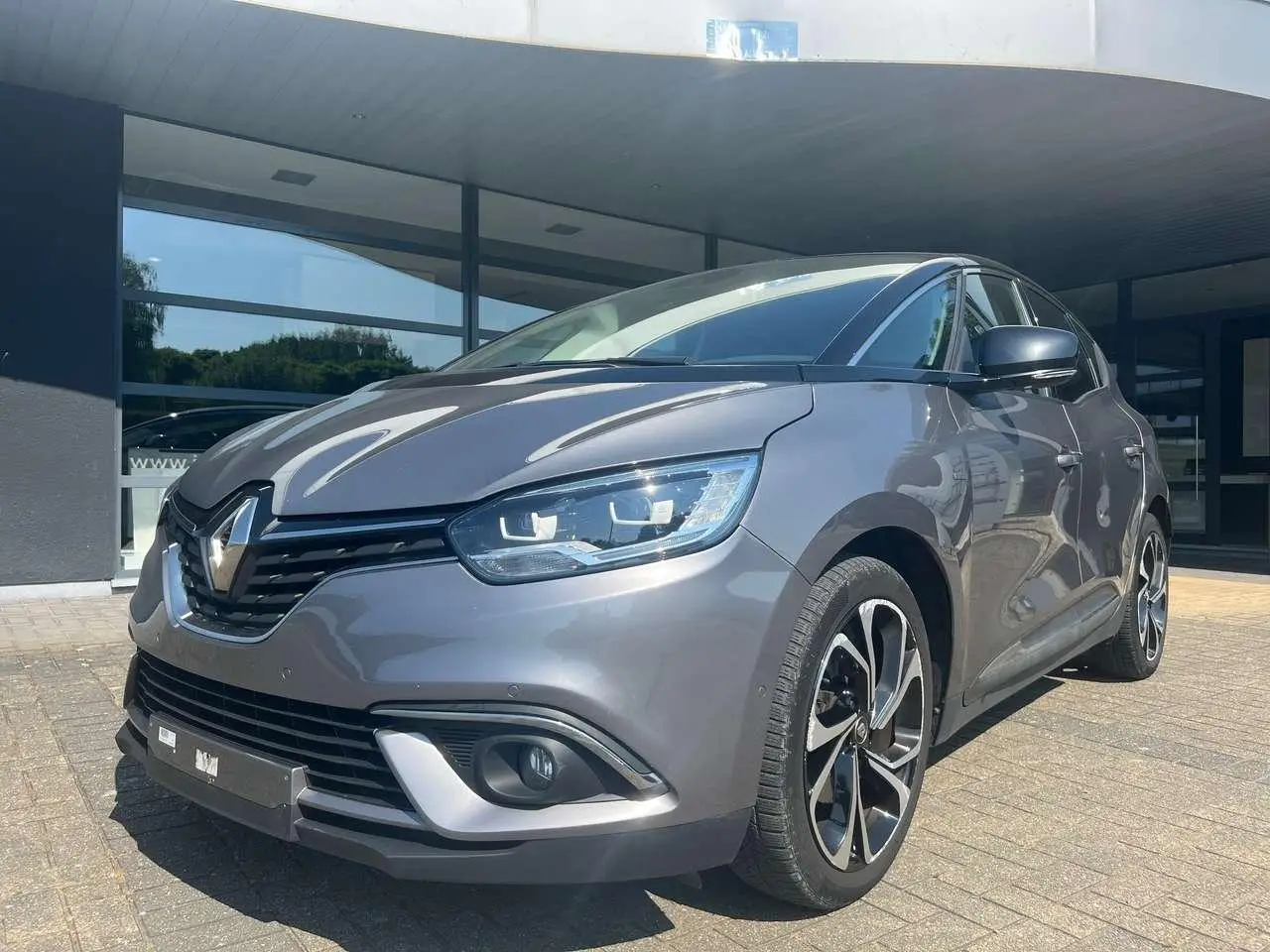 Photo 1 : Renault Scenic 2019 Essence