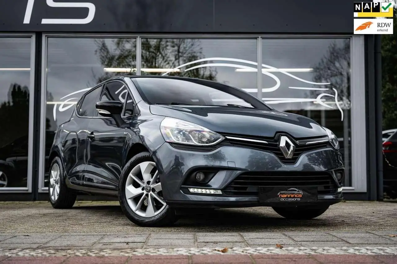 Photo 1 : Renault Clio 2016 Essence