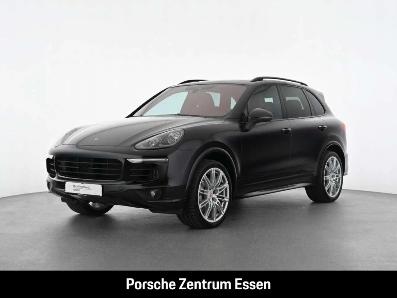 Photo 1 : Porsche Cayenne 2017 Essence