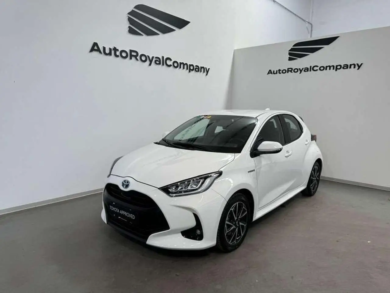 Photo 1 : Toyota Yaris 2021 Hybrid