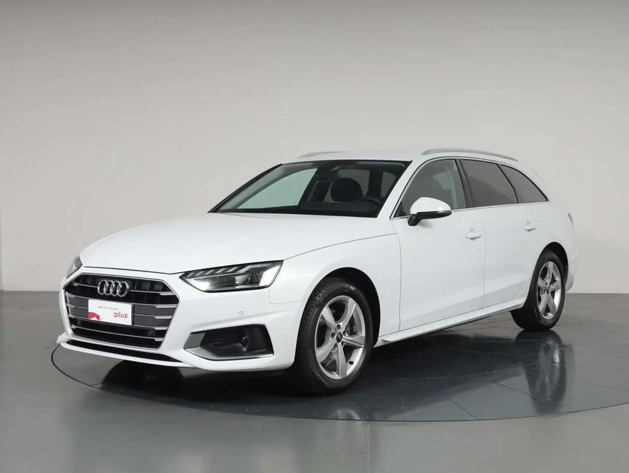 Photo 1 : Audi A4 2023 Hybrid