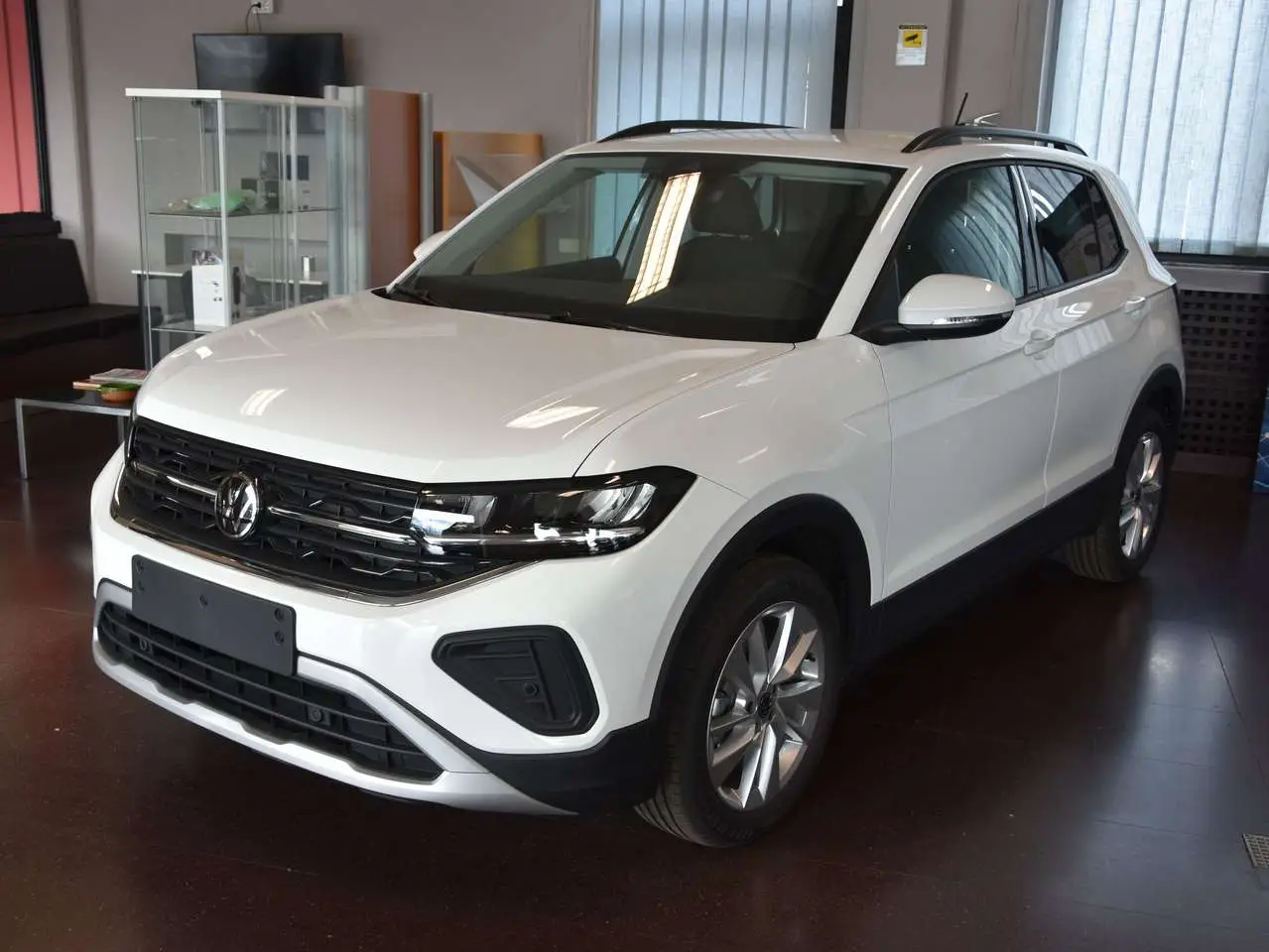 Photo 1 : Volkswagen T-cross 2024 Petrol