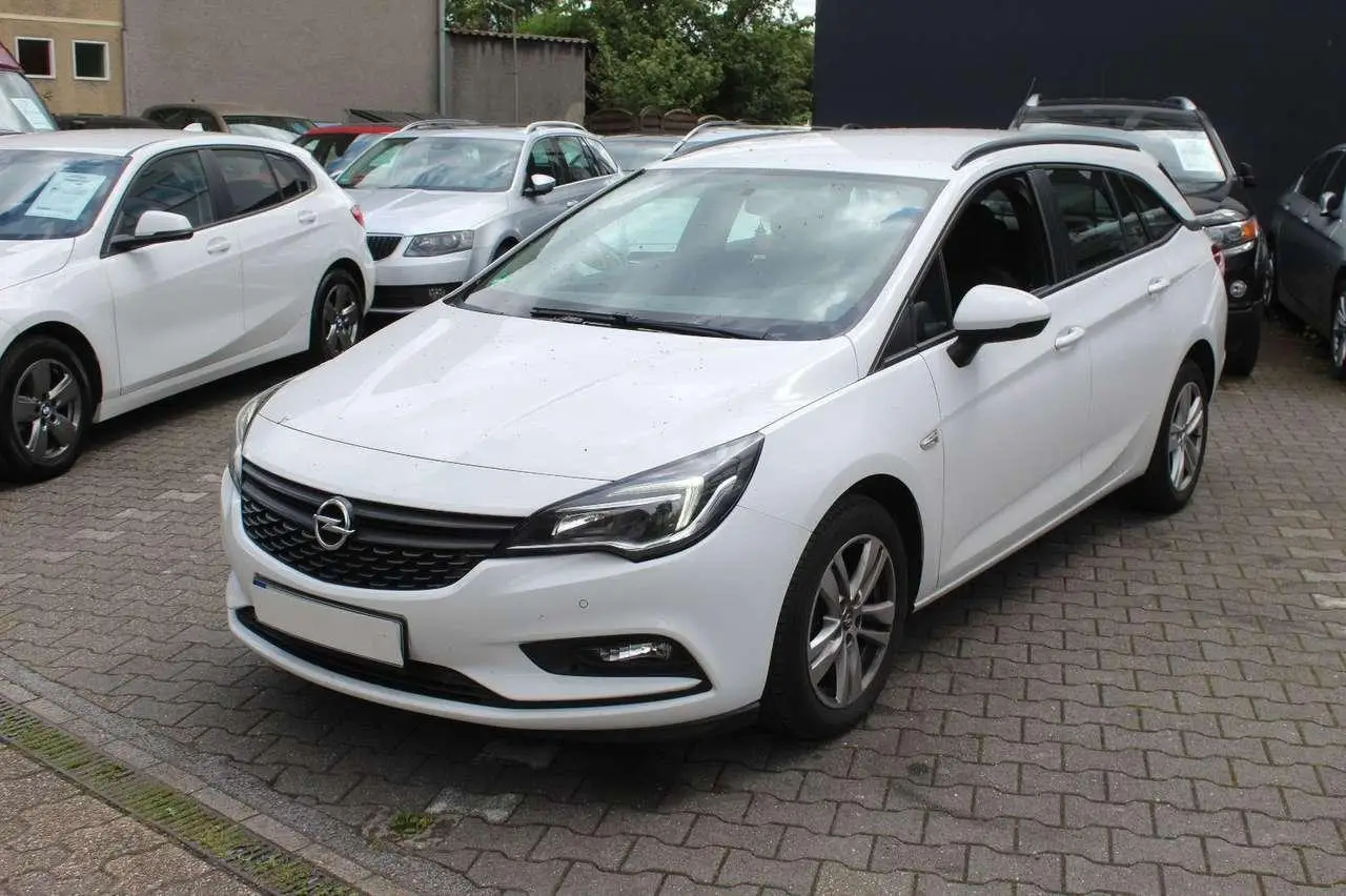 Photo 1 : Opel Astra 2017 Diesel