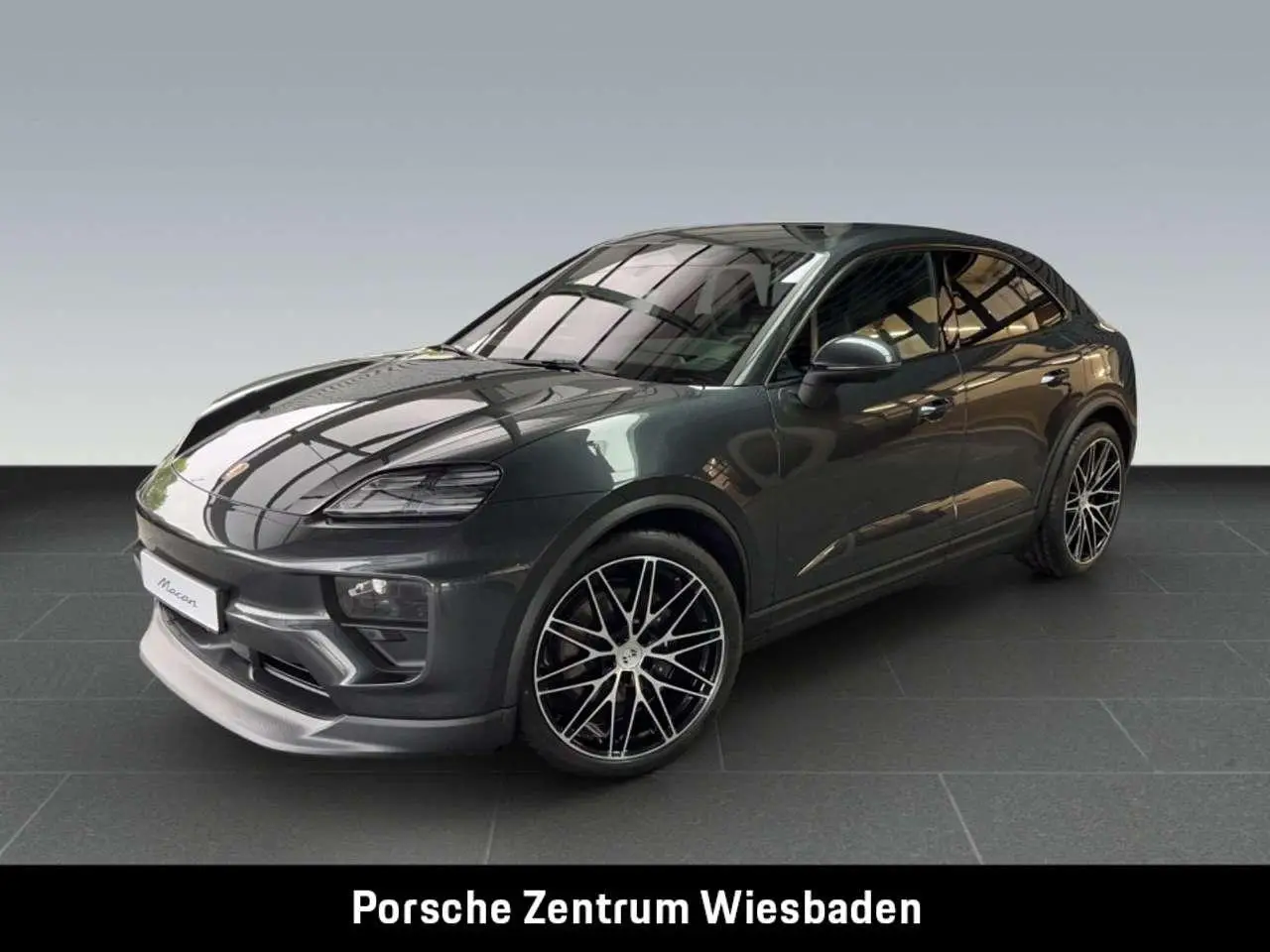 Photo 1 : Porsche Macan 2024 Électrique