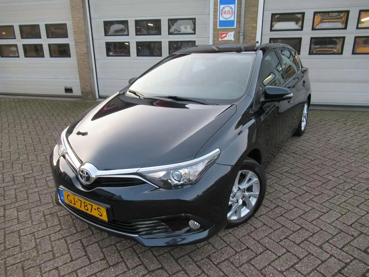 Photo 1 : Toyota Auris 2015 Petrol