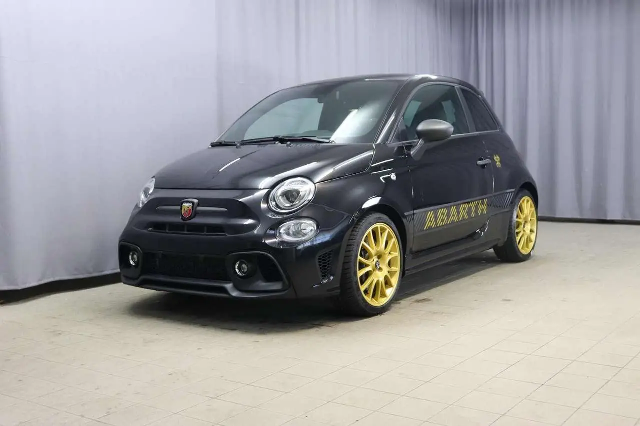 Photo 1 : Abarth 695 2024 Petrol