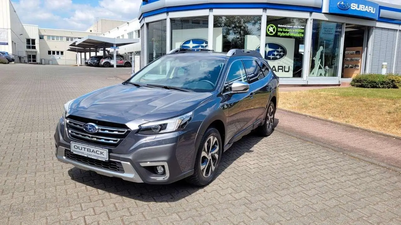 Photo 1 : Subaru Outback 2022 Essence