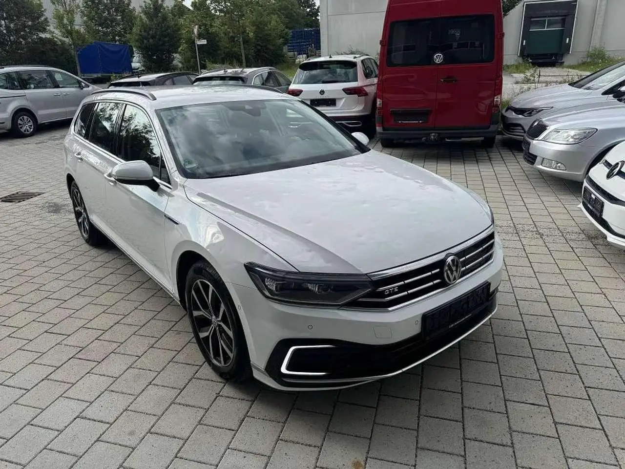 Photo 1 : Volkswagen Passat 2020 Hybride