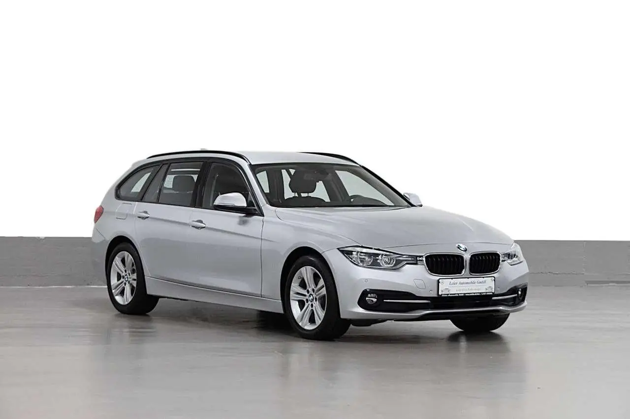 Photo 1 : Bmw Serie 3 2019 Diesel