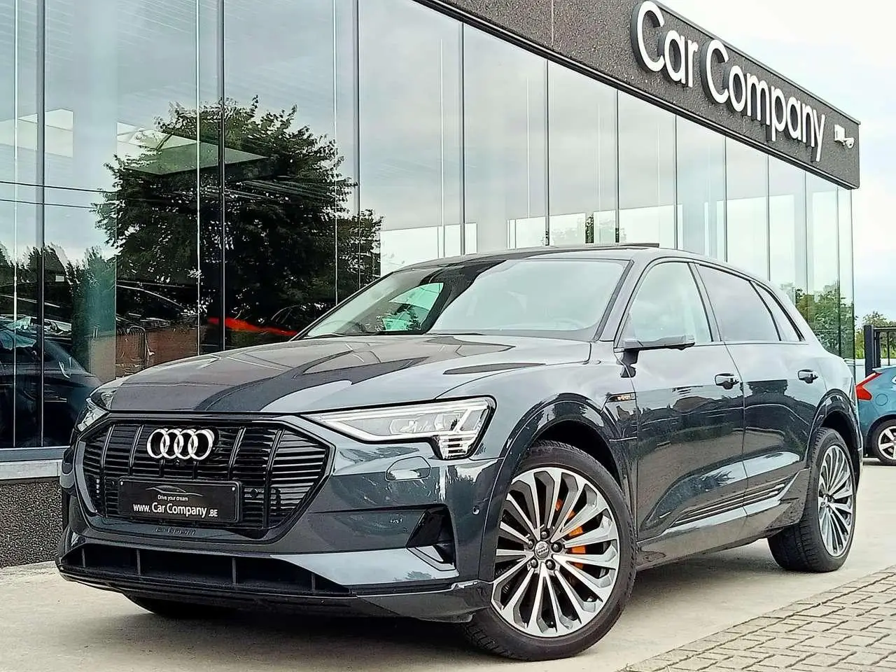 Photo 1 : Audi E-tron 2020 Electric