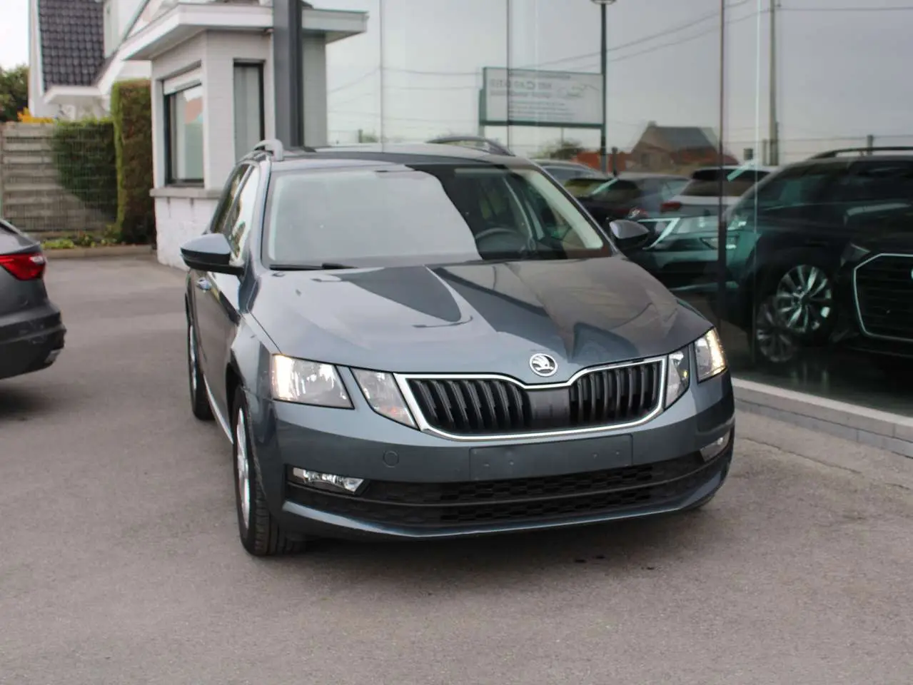 Photo 1 : Skoda Octavia 2019 Petrol