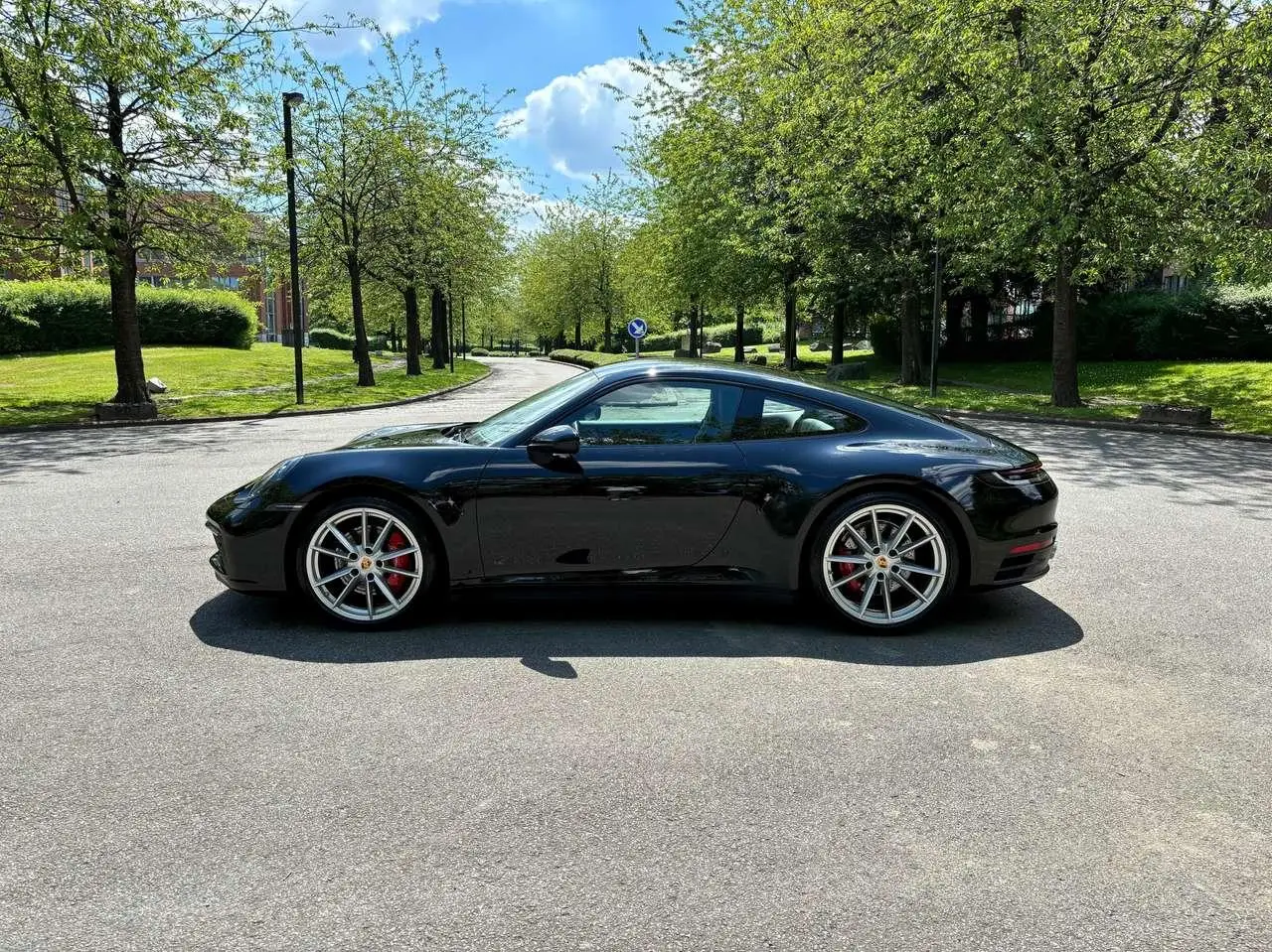 Photo 1 : Porsche 992 2019 Essence