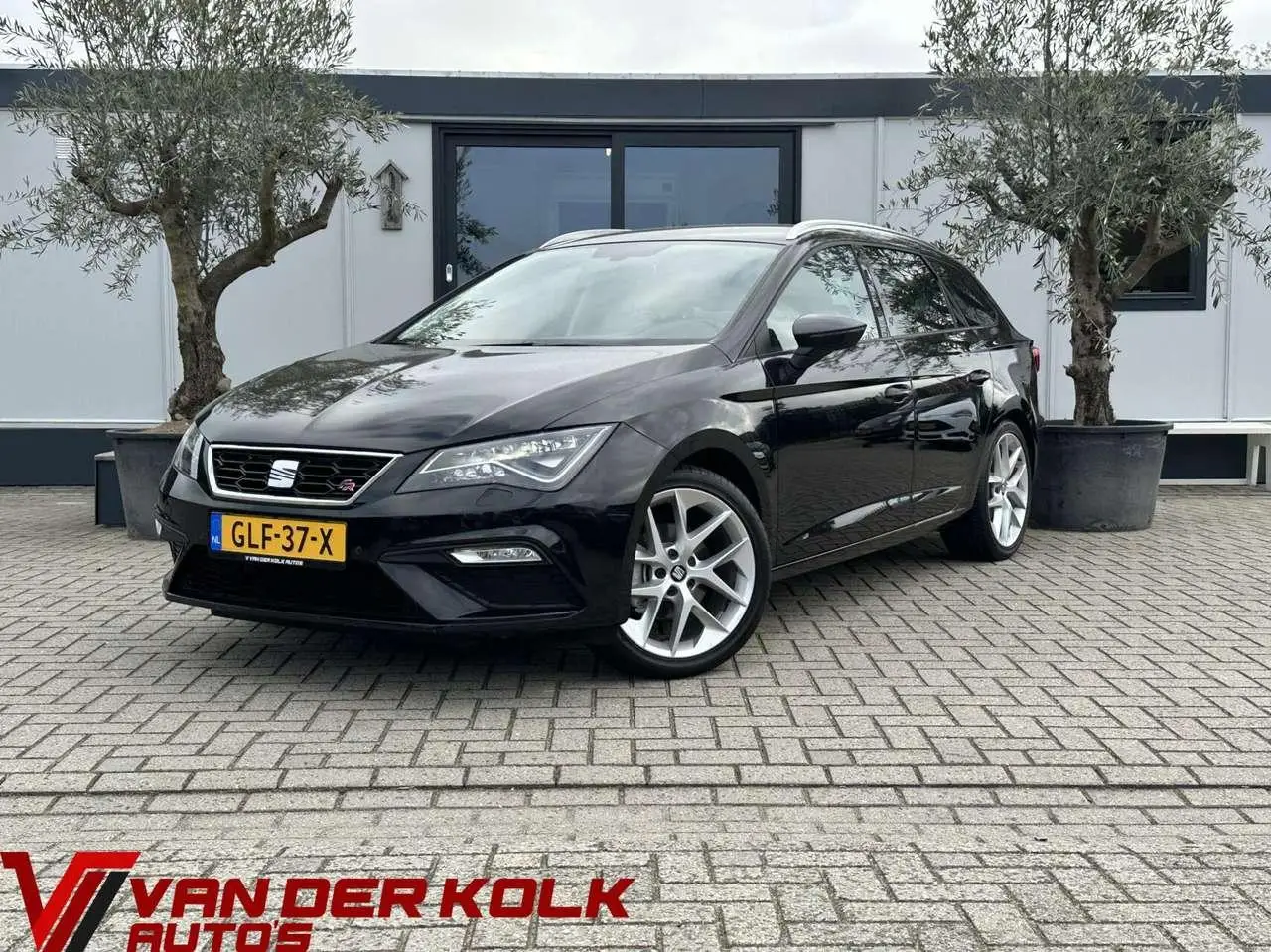 Photo 1 : Seat Leon 2018 Petrol