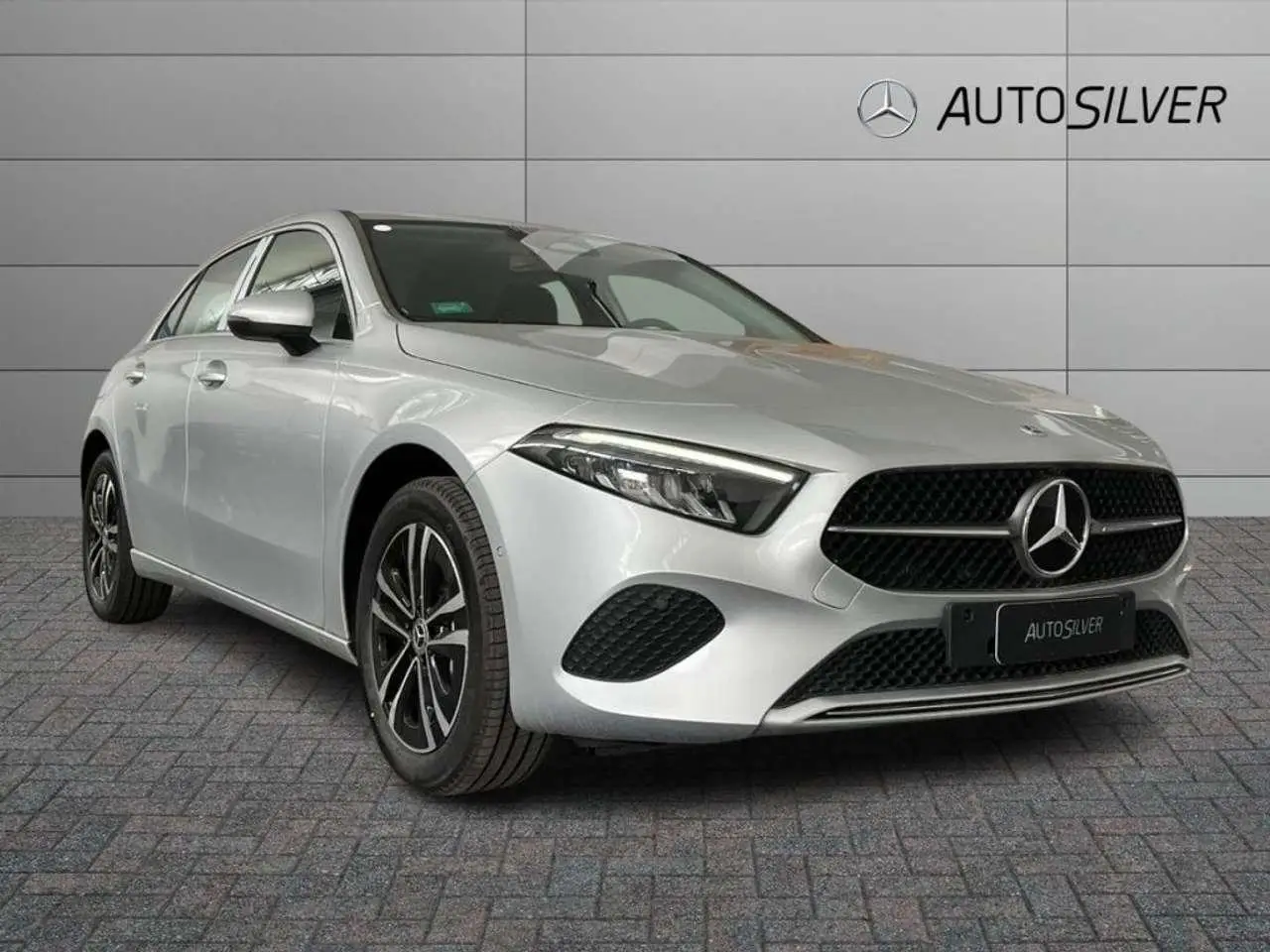 Photo 1 : Mercedes-benz Classe A 2024 Hybride