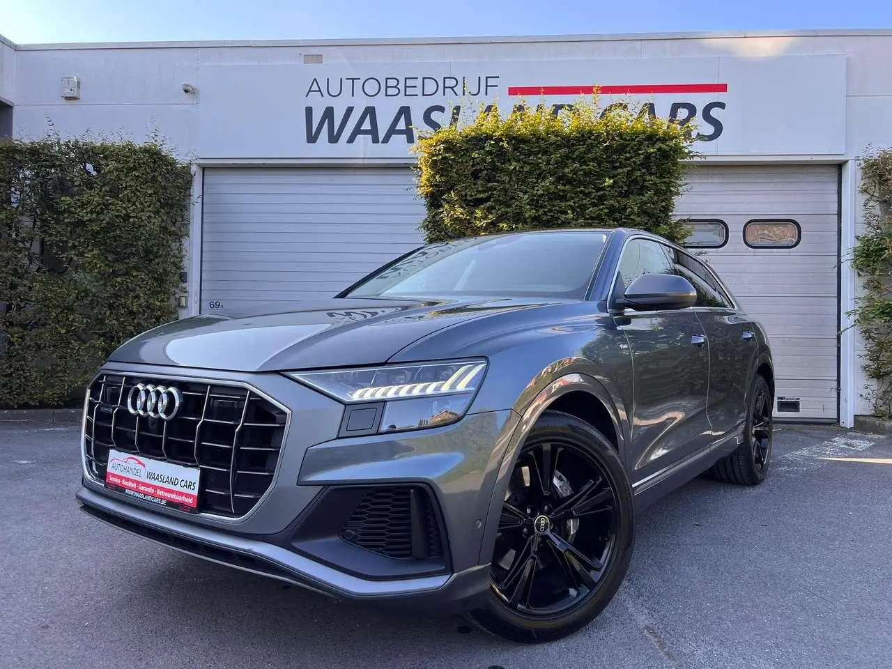 Photo 1 : Audi Q8 2019 Hybride