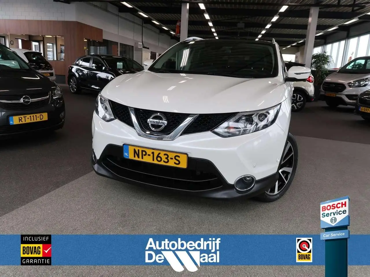 Photo 1 : Nissan Qashqai 2017 Petrol