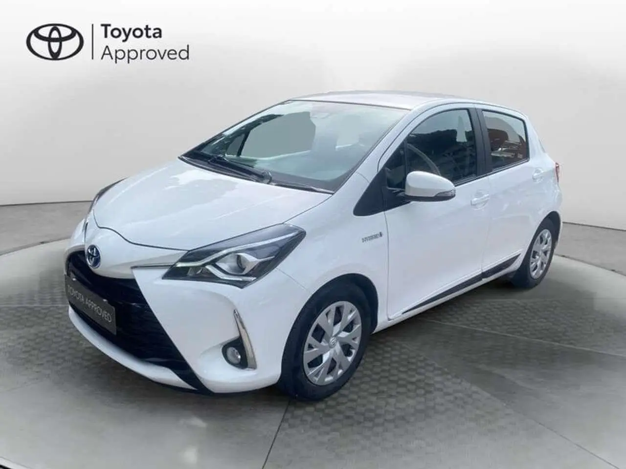 Photo 1 : Toyota Yaris 2019 Hybride