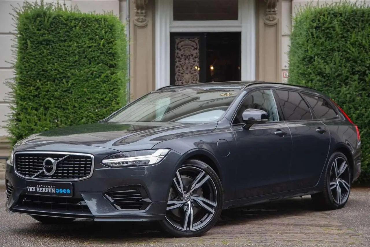 Photo 1 : Volvo V90 2020 Hybride