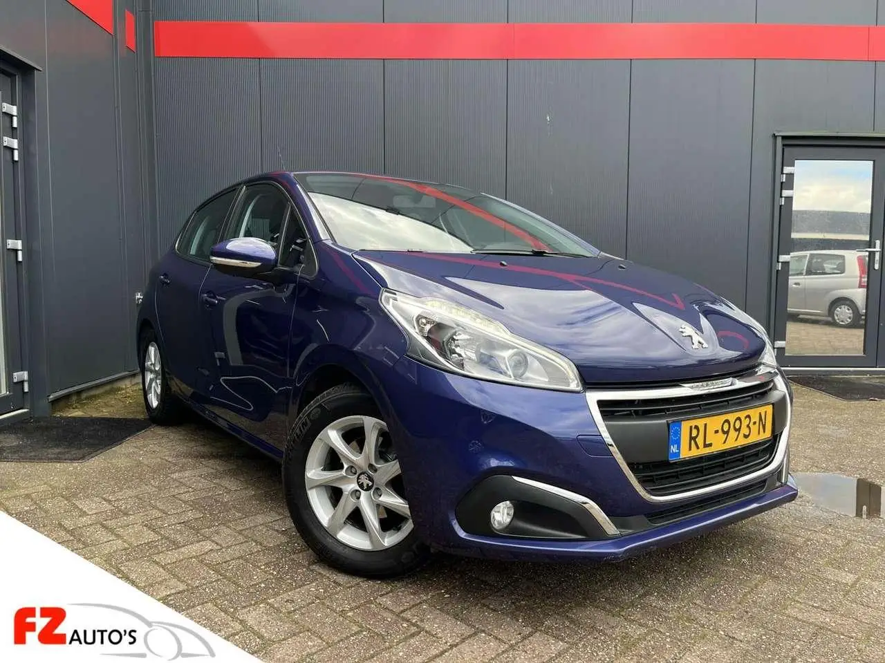 Photo 1 : Peugeot 208 2018 Petrol