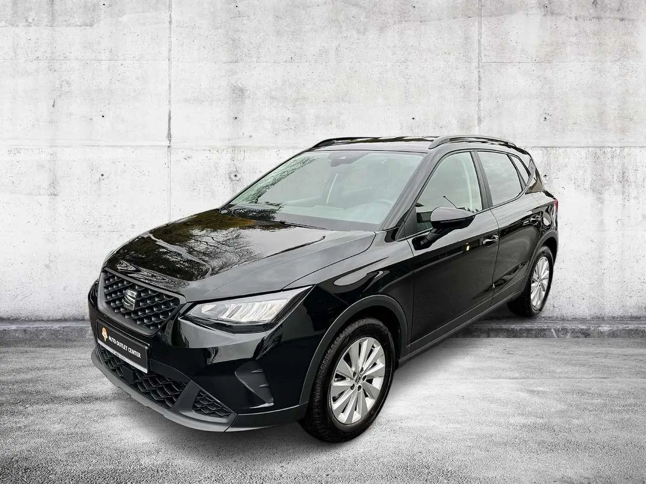 Photo 1 : Seat Arona 2024 Petrol