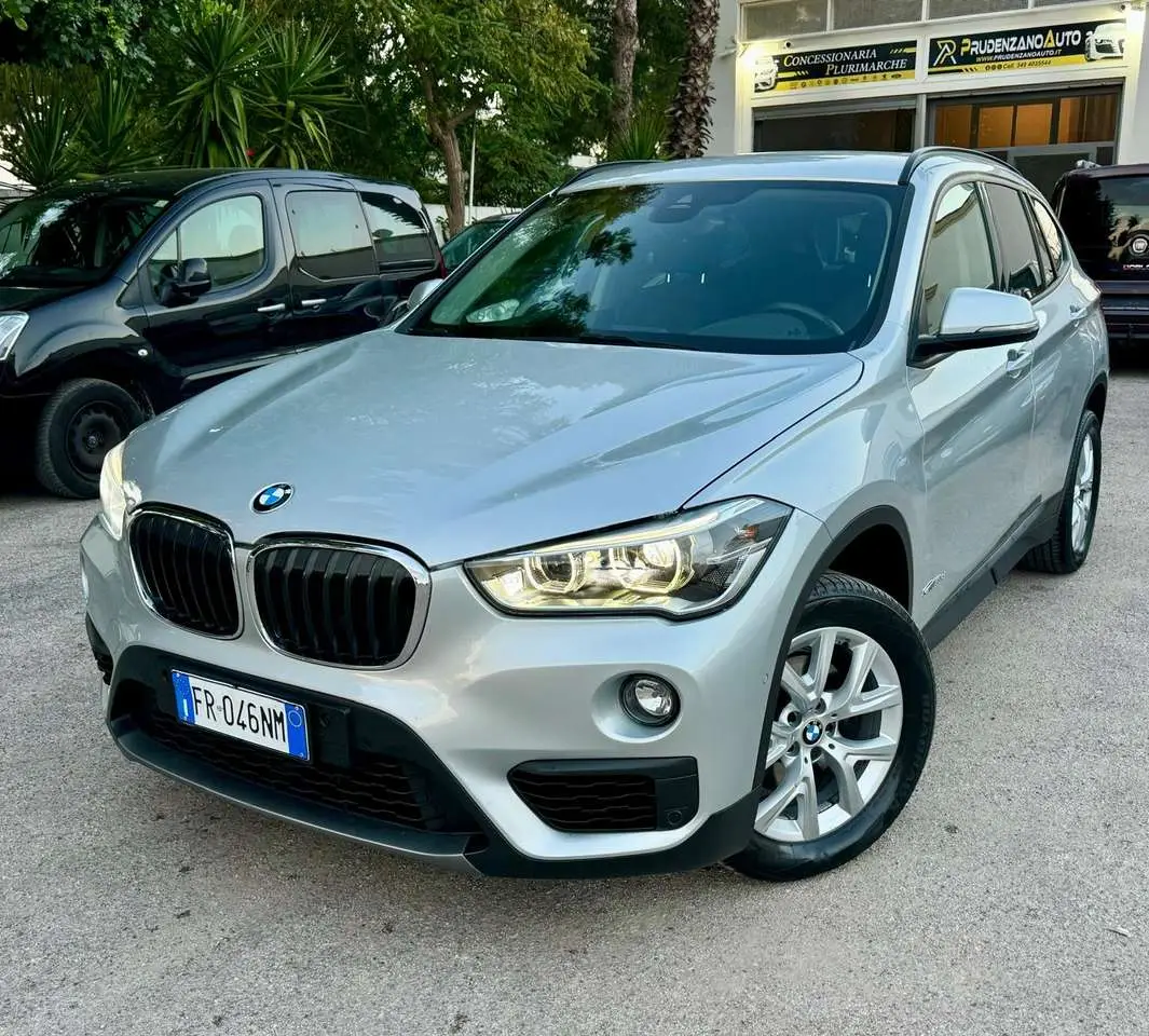 Photo 1 : Bmw X1 2018 Diesel