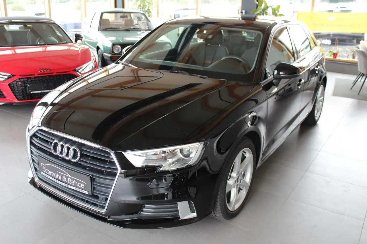 Photo 1 : Audi A3 2020 Essence