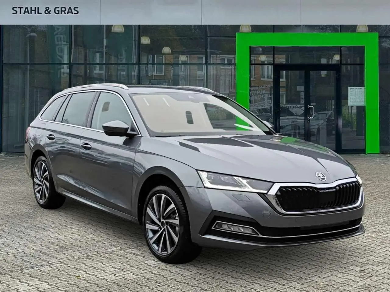 Photo 1 : Skoda Octavia 2024 Petrol