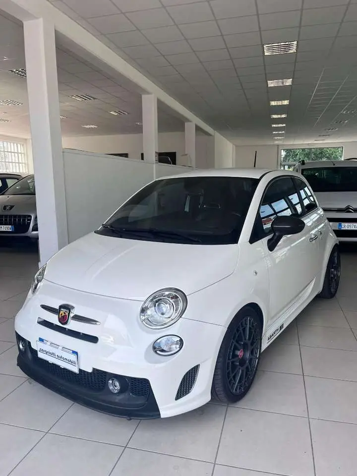 Photo 1 : Abarth 595 2015 Petrol