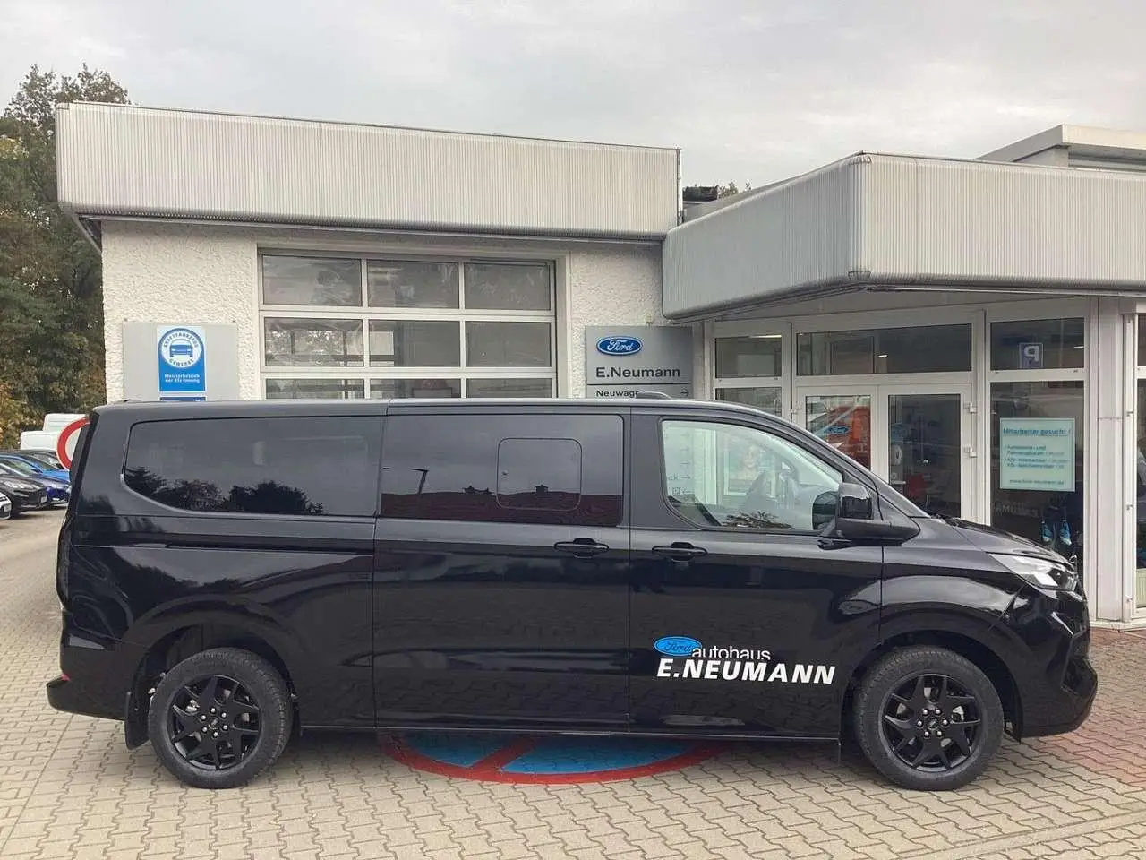 Photo 1 : Ford Tourneo 2024 Diesel